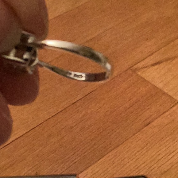 925 sterling silver band with lovely yellow citrine square faceted stone - Picture 6 of 6